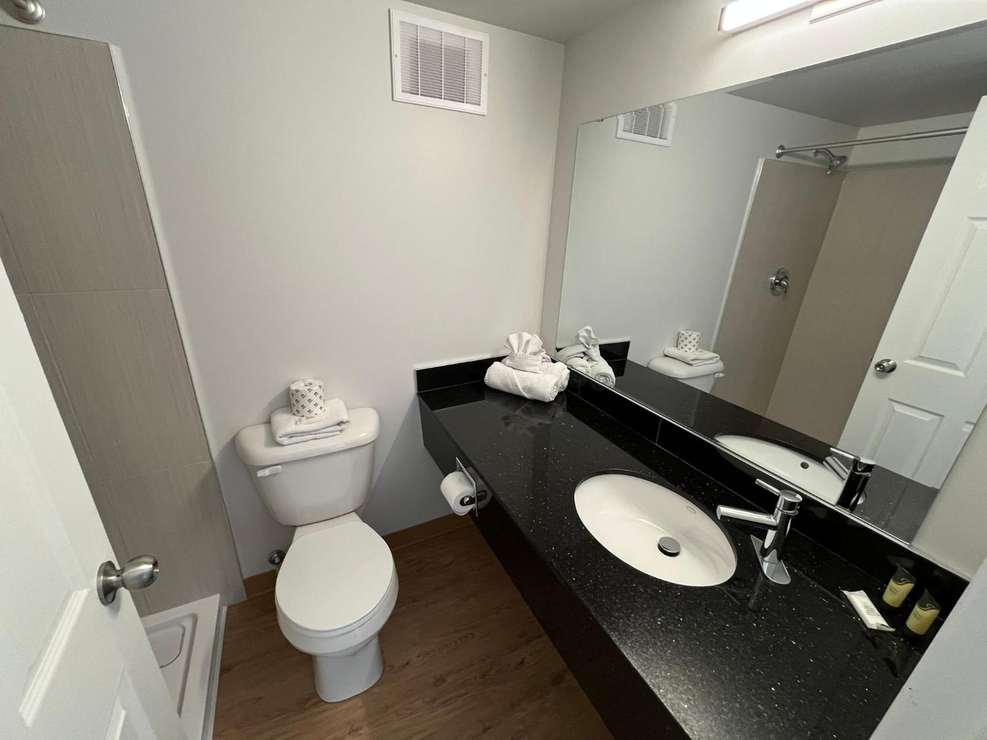 The Lodge Inn Edmonton Luaran gambar